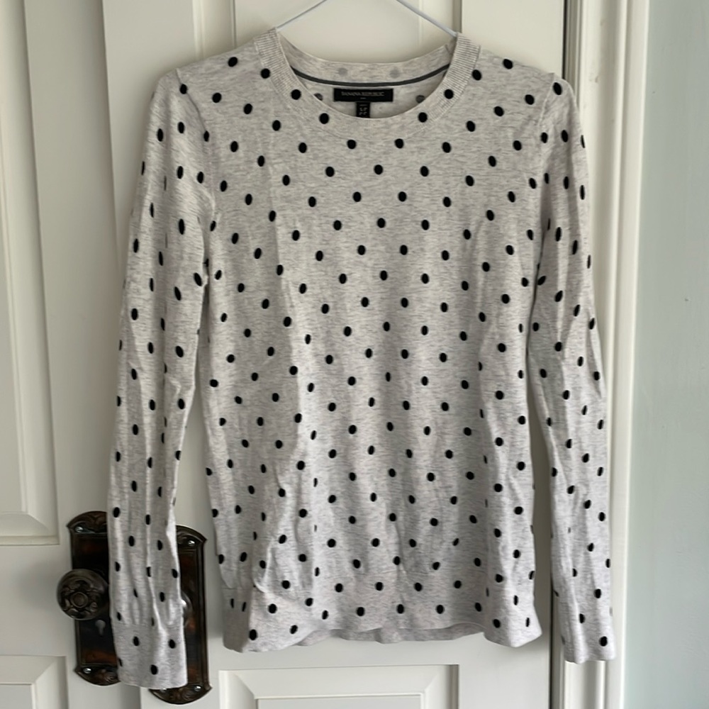 Grey and black Banana Republic light weight knit sweater / top